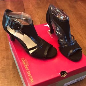 Aerosoles Black Classy Heels